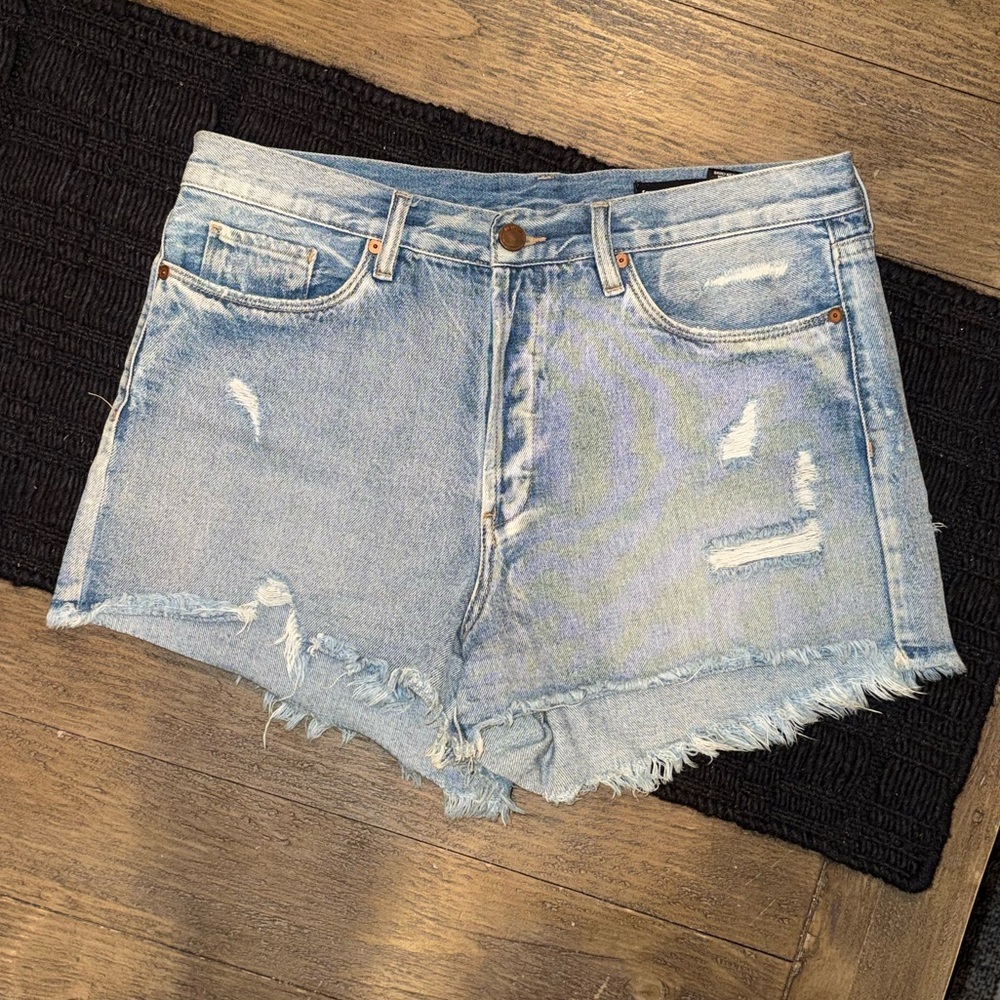 BLANK NYC High Waist Distressed Cut Off Denim Shorts 100% Cotton Size 31